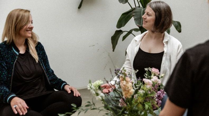 Zeit & Rahmen - Yoga | Meditation | Achtsamkeit - Women Circle Jahreskris in Bochum mit Miriam